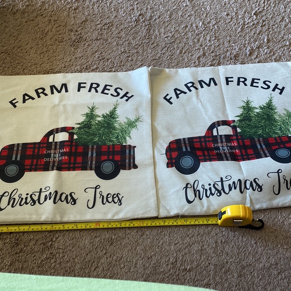 NWOT - Farm Fresh Christmas Trees Zippered Pillow Cases - 17”x17” - Picture 2 of 4